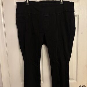 Lee women’s slim fit mid rise jeggings.